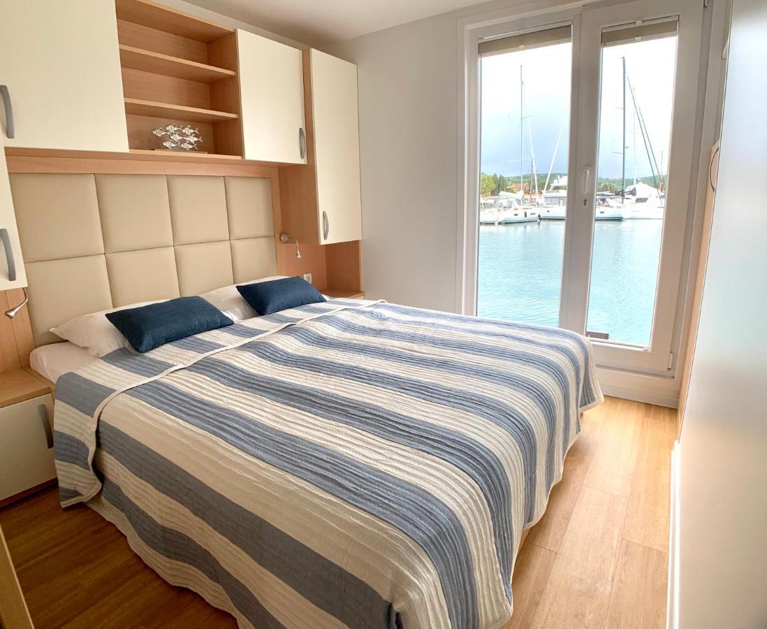 Bellavista Houseboat Apartment Portorose Eksteriør bilde