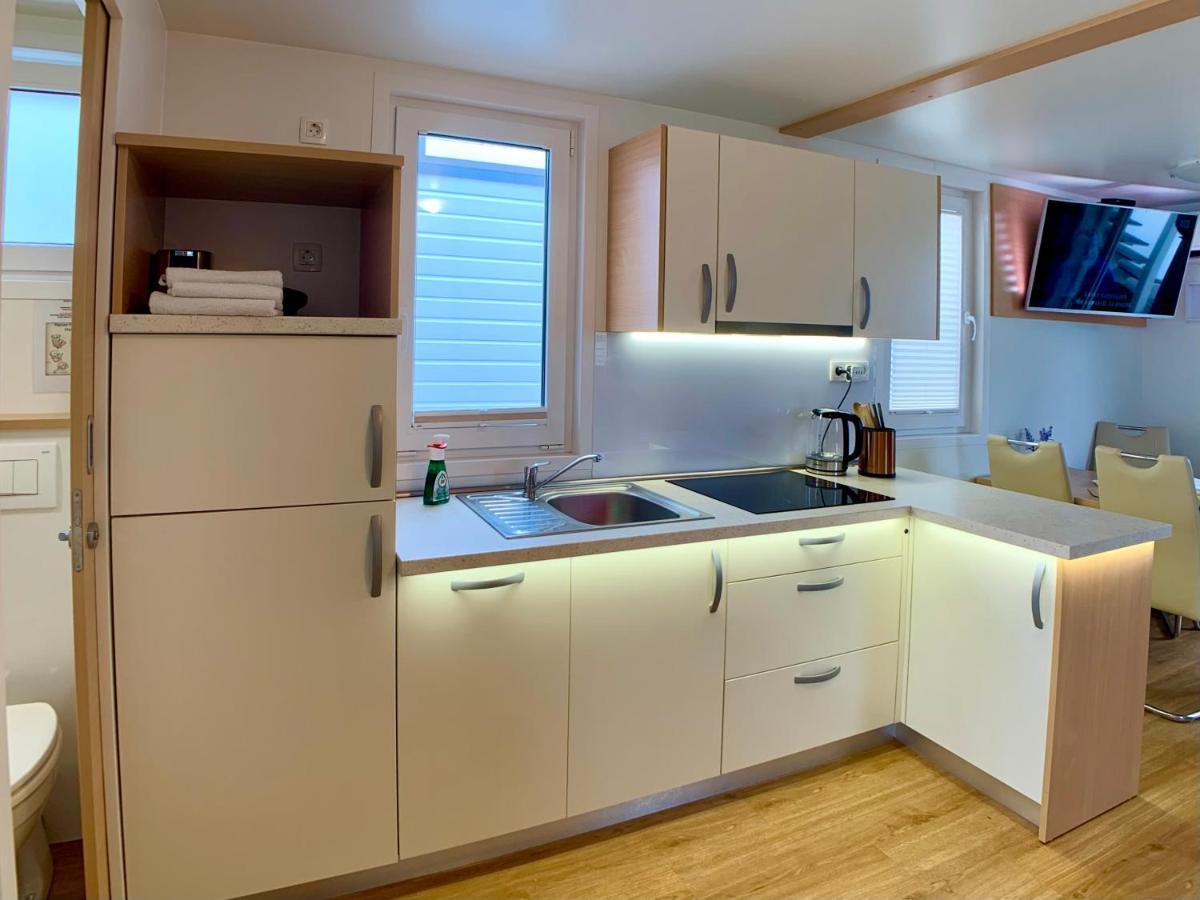 Bellavista Houseboat Apartment Portorose Eksteriør bilde